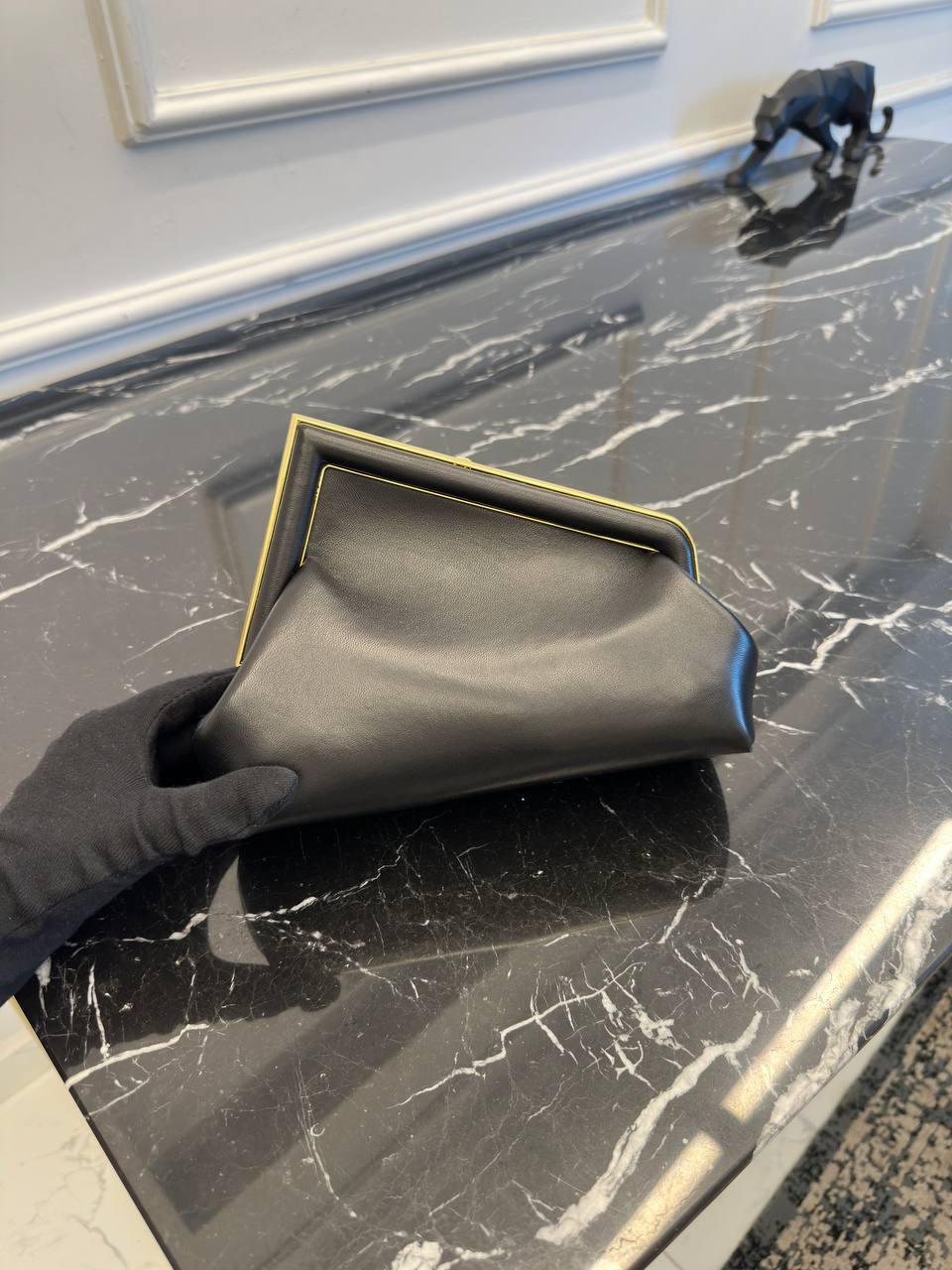 Fendi First Küçük Çanta - Glimmer of Luxury