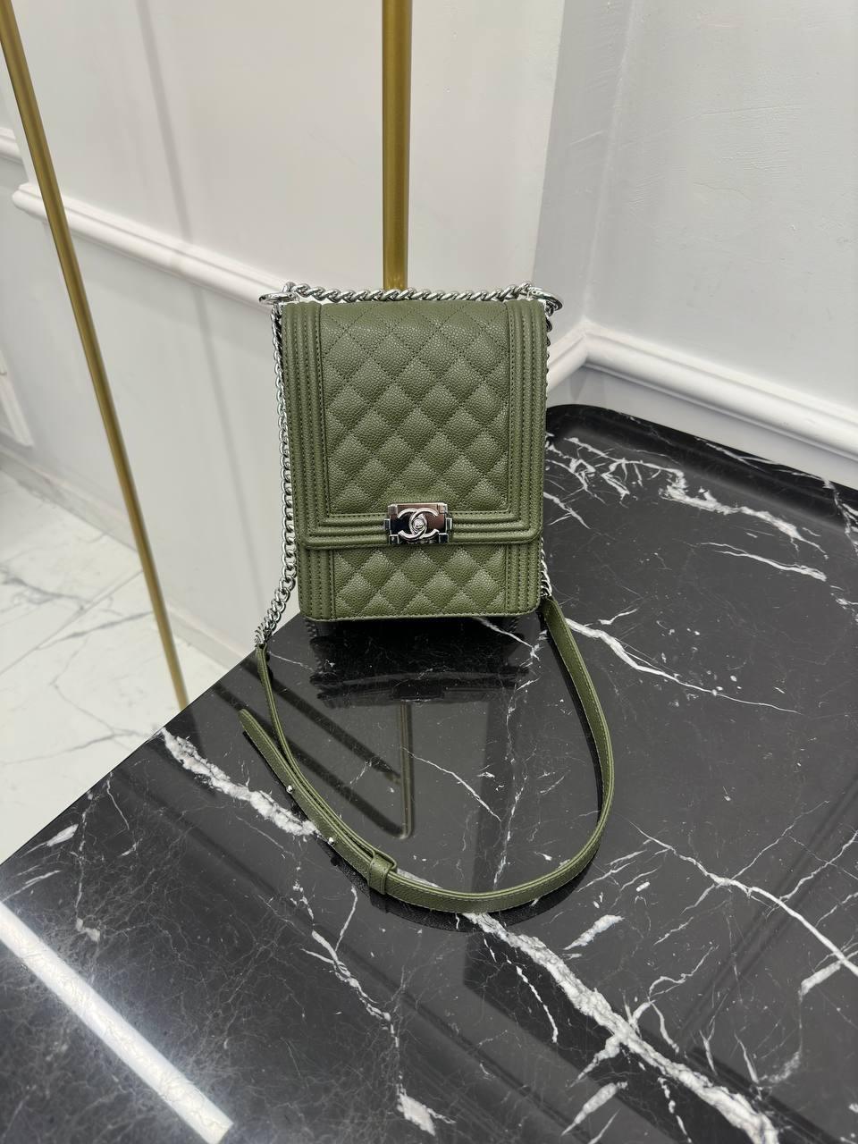 Chanel Dikey Boy Çanta - Glimmer of Luxury