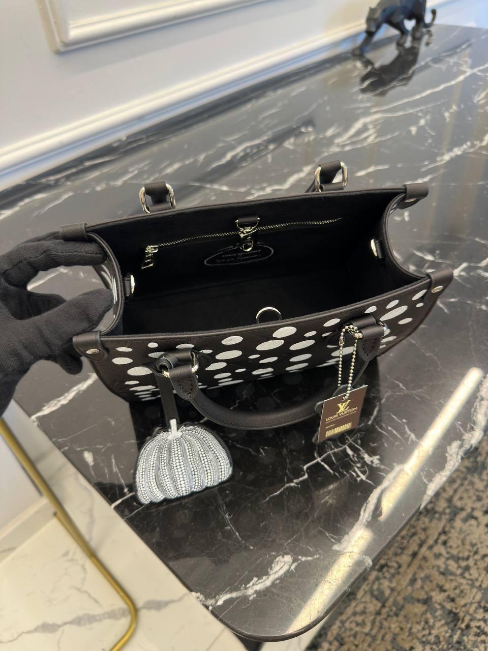 Louis Vuitton LV x YK OnTheGo PM Kadın Çantası - Glimmer of Luxury