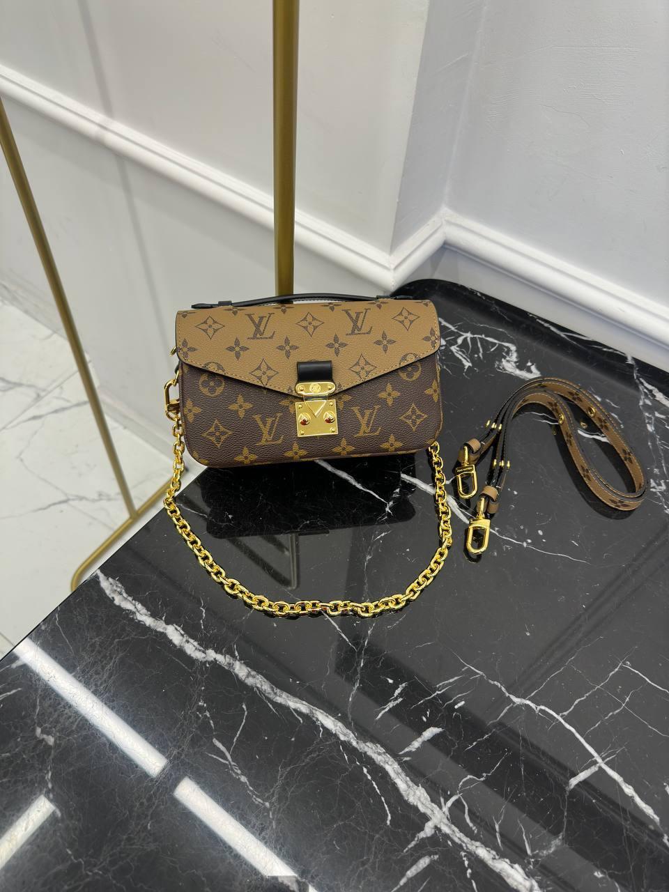 Louis Vuitton Pochette Métis Doğu Batı - Glimmer of Luxury