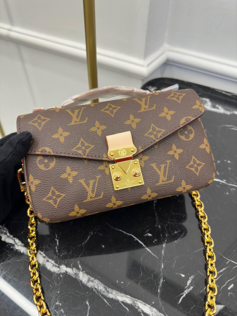 Louis Vuitton Pochette Métis Doğu Batı - Glimmer of Luxury
