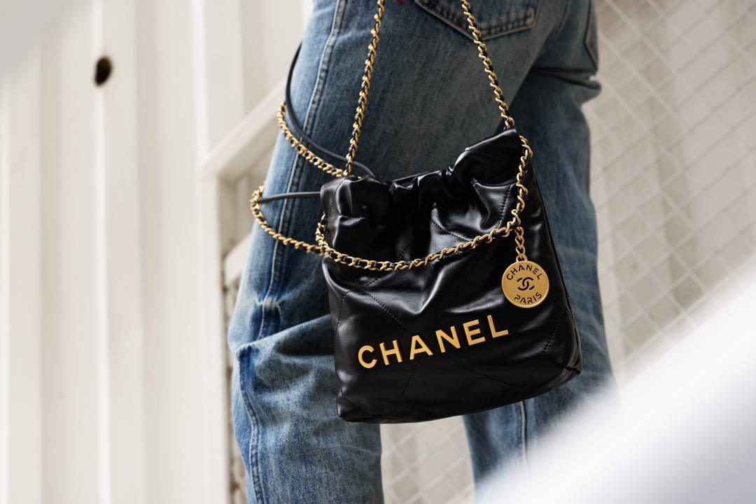 Chanel 22 Mini Çanta Siyah - Glimmer of Luxury