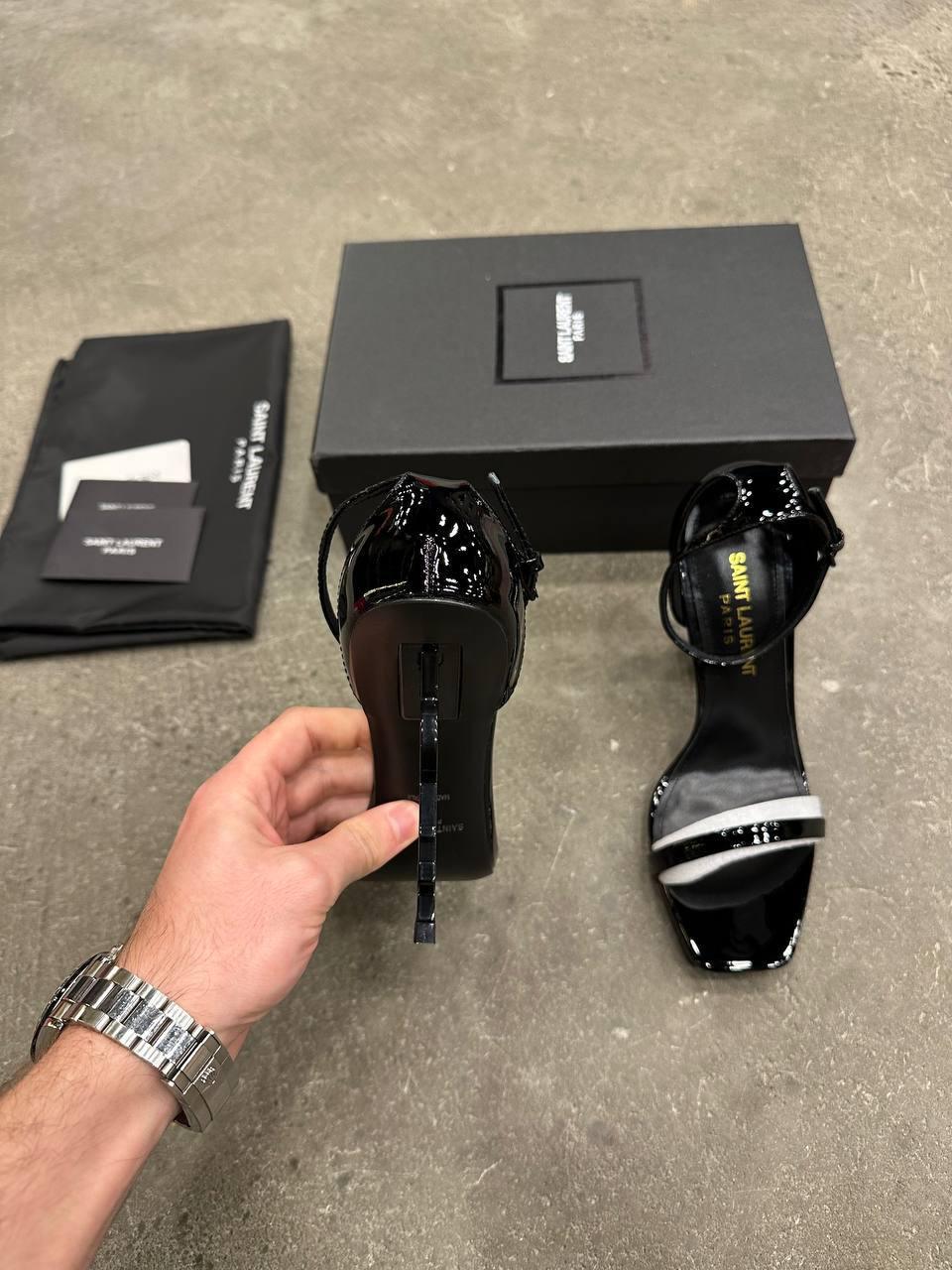 Saint Laurent Opyum Patenti̇ Deri̇ Sandaletler - Glimmer of Luxury