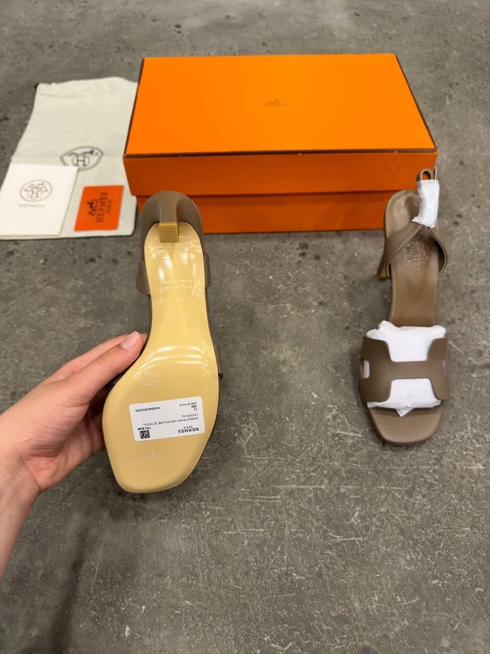 Hermès Ella 105 Sandal Etoupe - Glimmer of Luxury