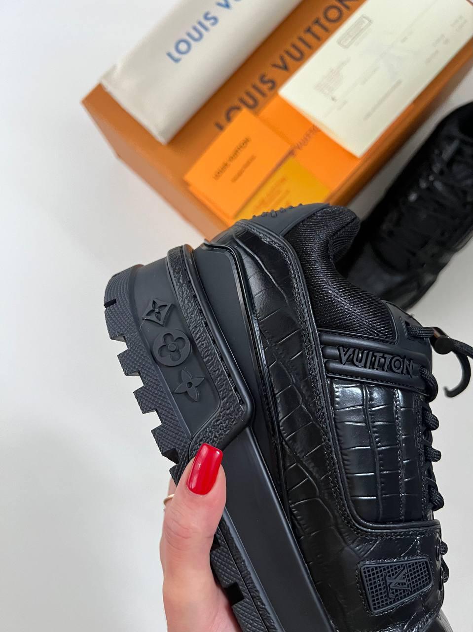Louis Vuitton 24 Spor Ayakkabı - Glimmer of Luxury