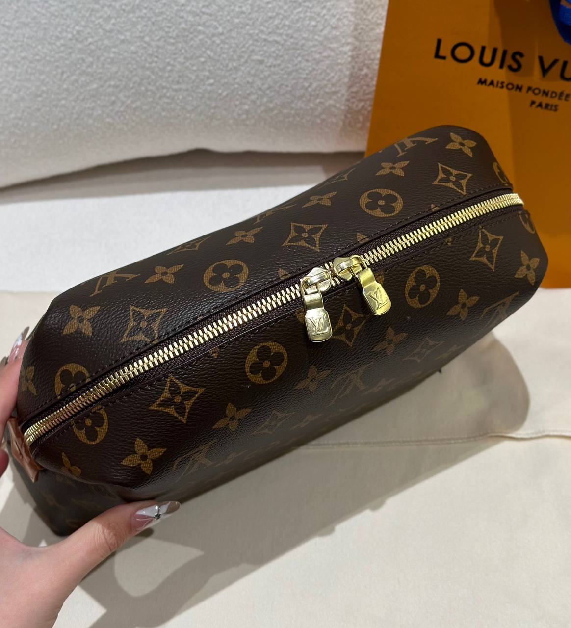 Louis Vuitton Monogram Kozmetik Çantası GM NM - Glimmer of Luxury