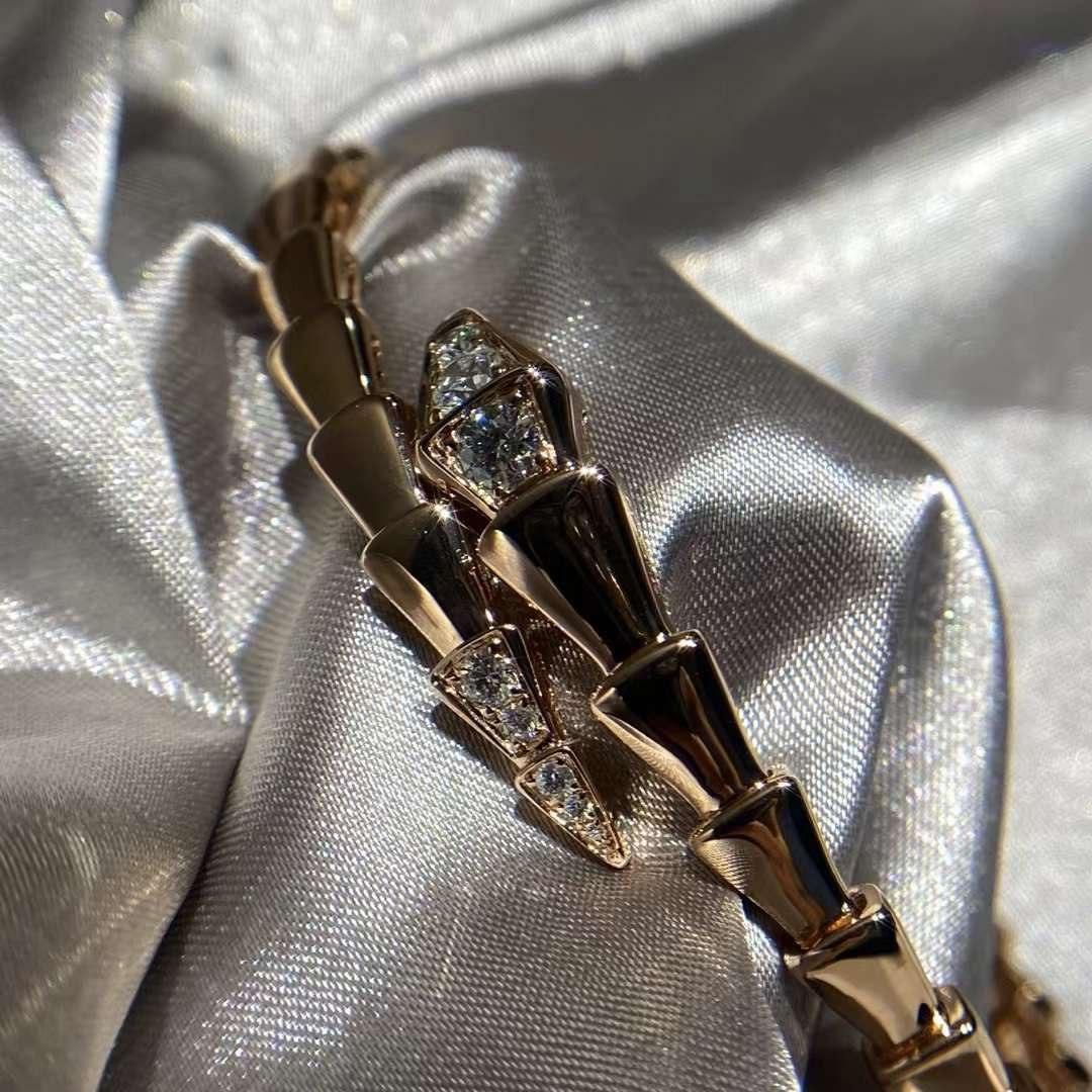 BVLGARI 18 Ayar Altın Pırlanta Bileklik - Glimmer of Luxury