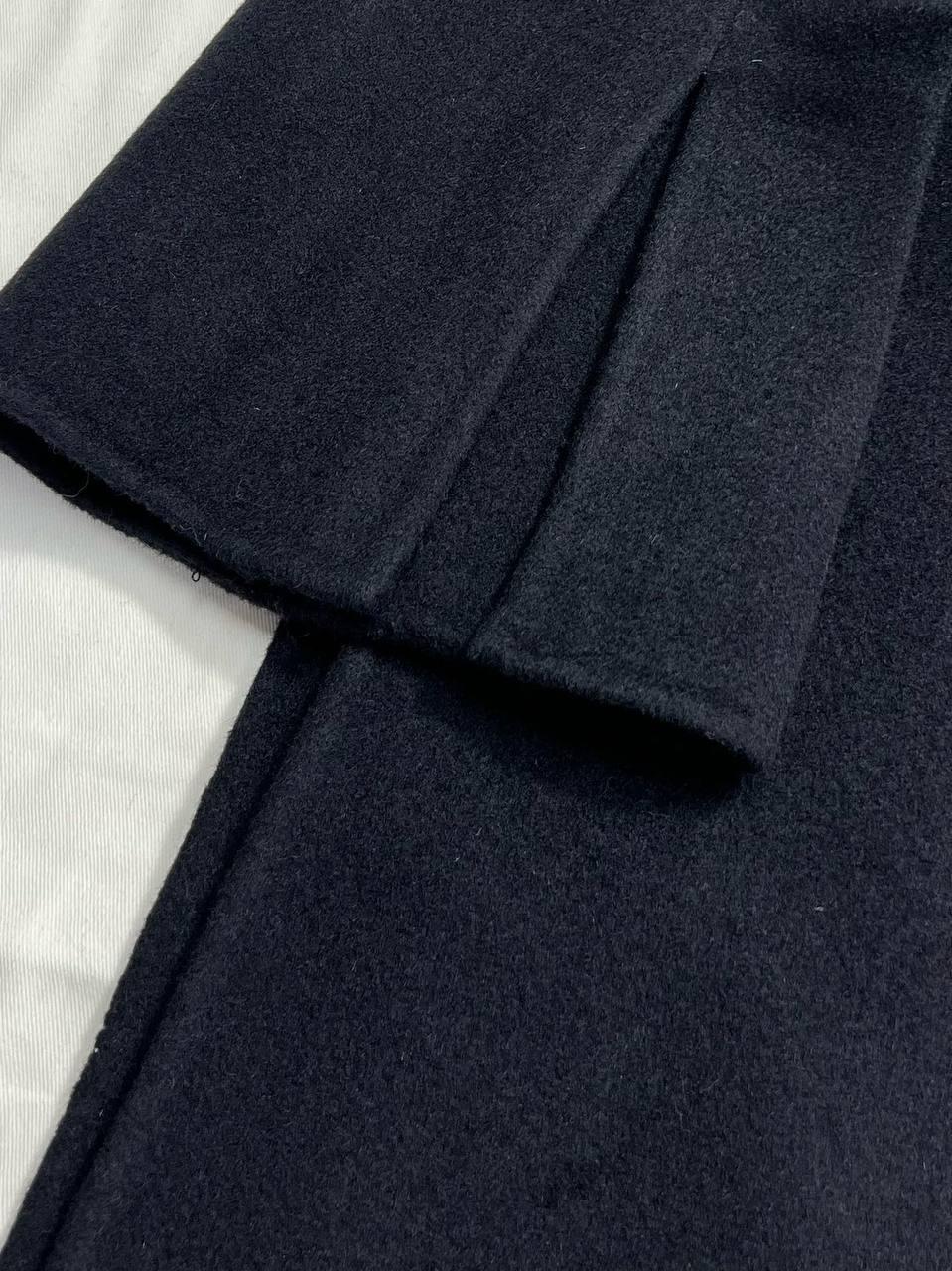 FENDI FF Cepli Kürk Manto - Glimmer of Luxury