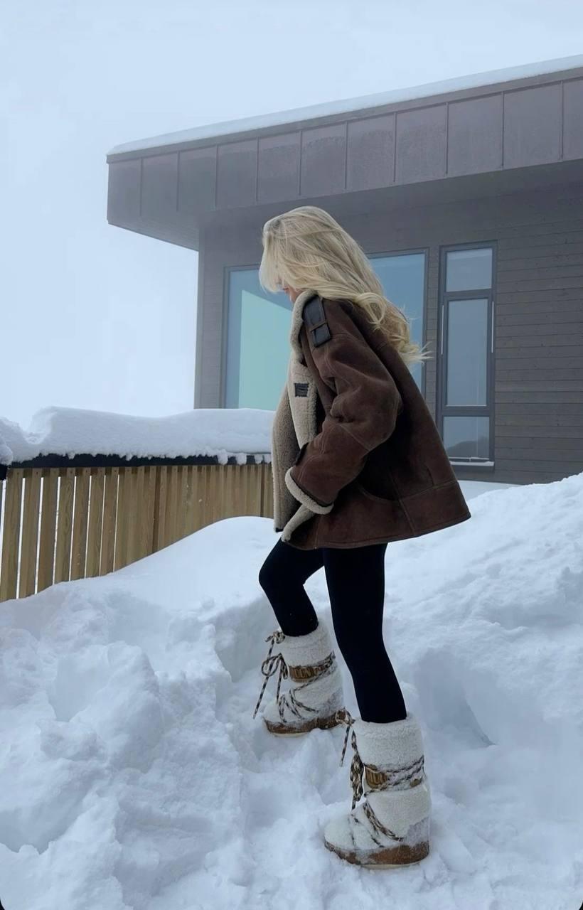 Moon Koyun Postu Kar Botu - Glimmer of Luxury