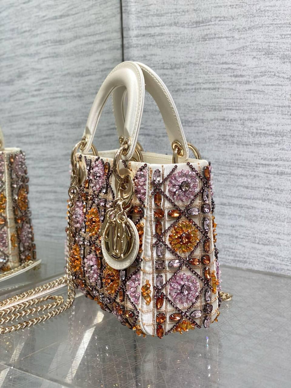 Christian Dior Mini Lady Sınırlı Sürüm - Glimmer of Luxury