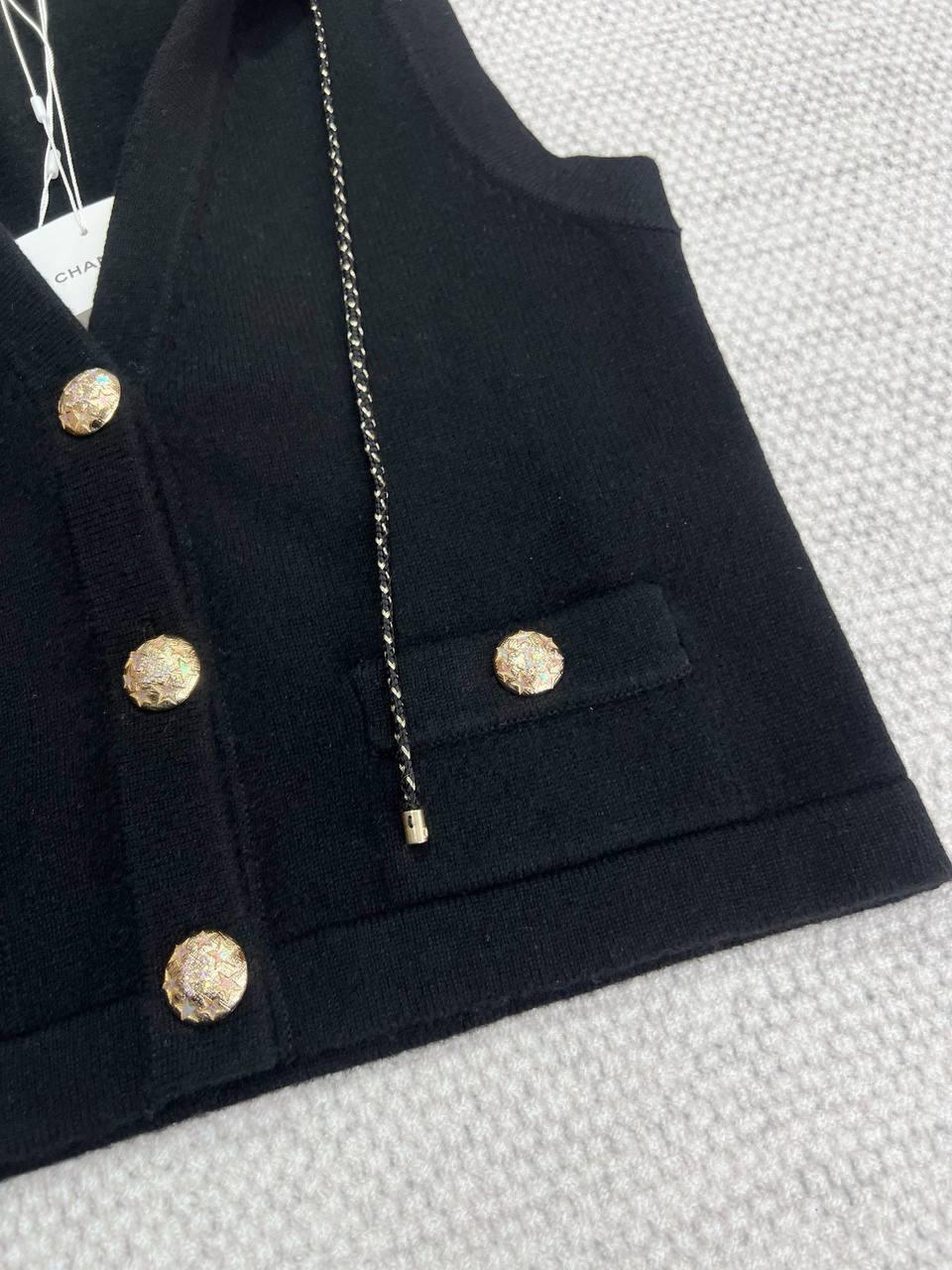 Chanel Siyah Kaşmir Yelek - Glimmer of Luxury