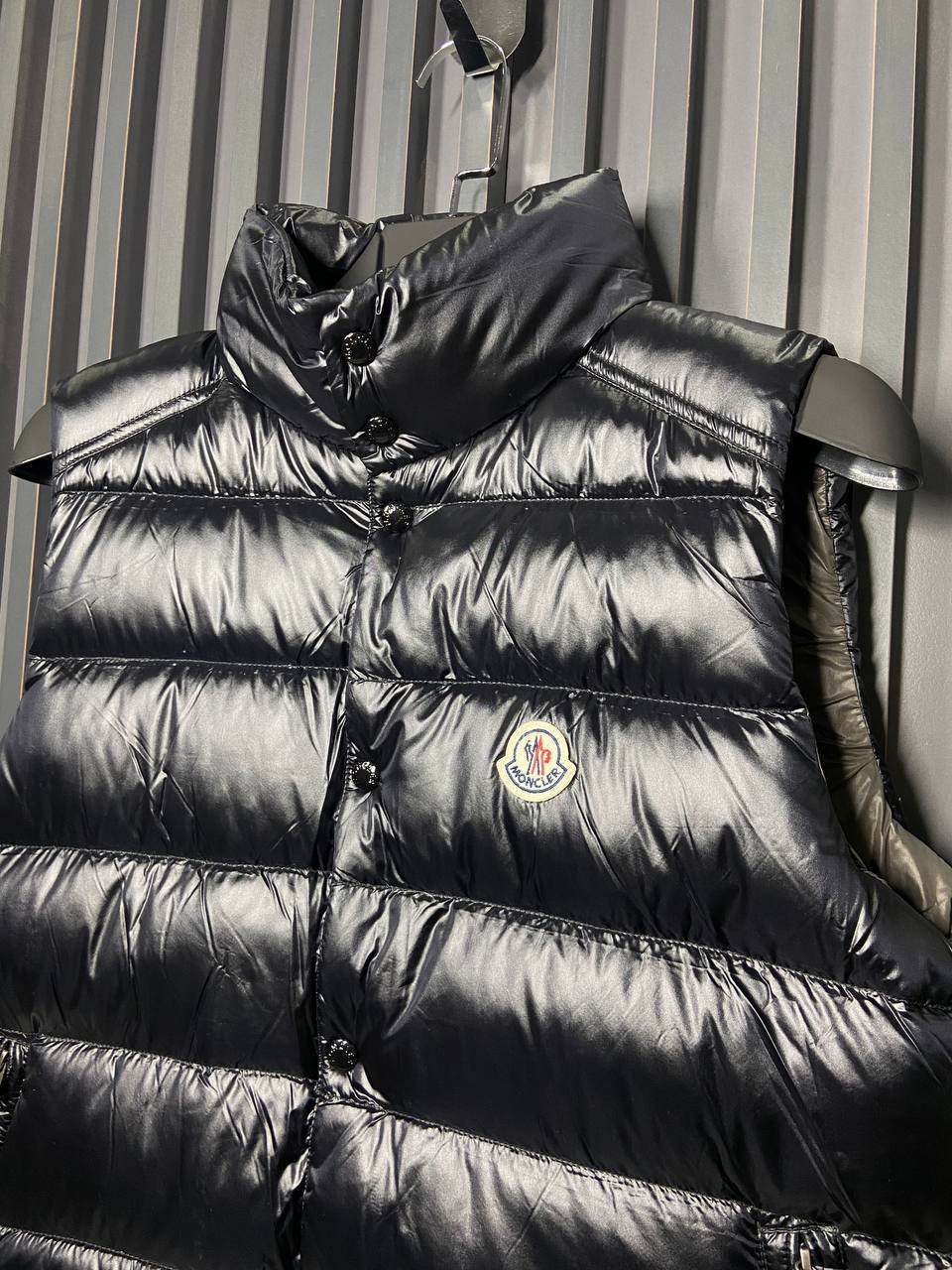 Moncler Kaz Tüyü Dolgulu Yelek - Glimmer of Luxury