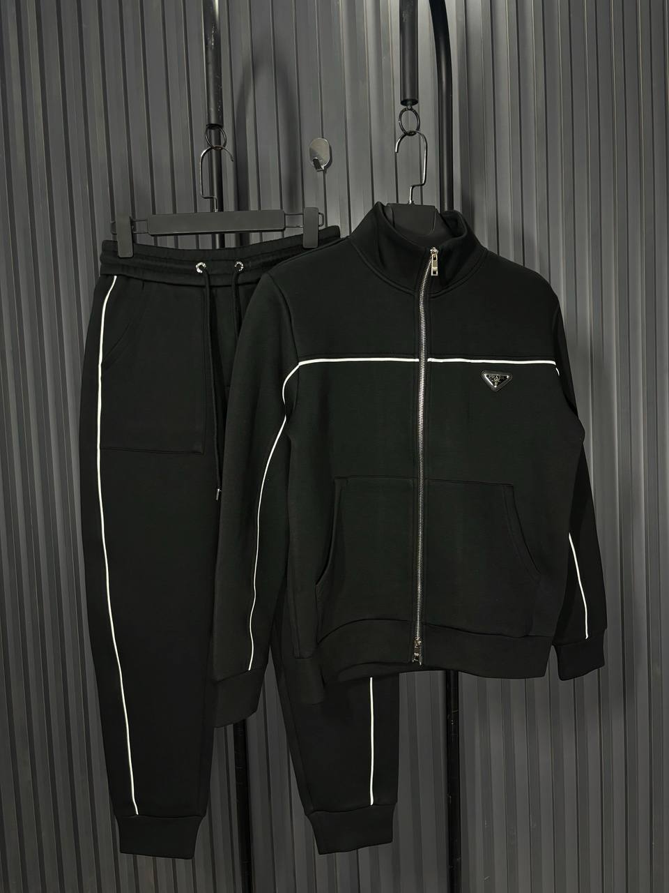 Prada S25 Erkek Eşofman Takımı - Glimmer of Luxury