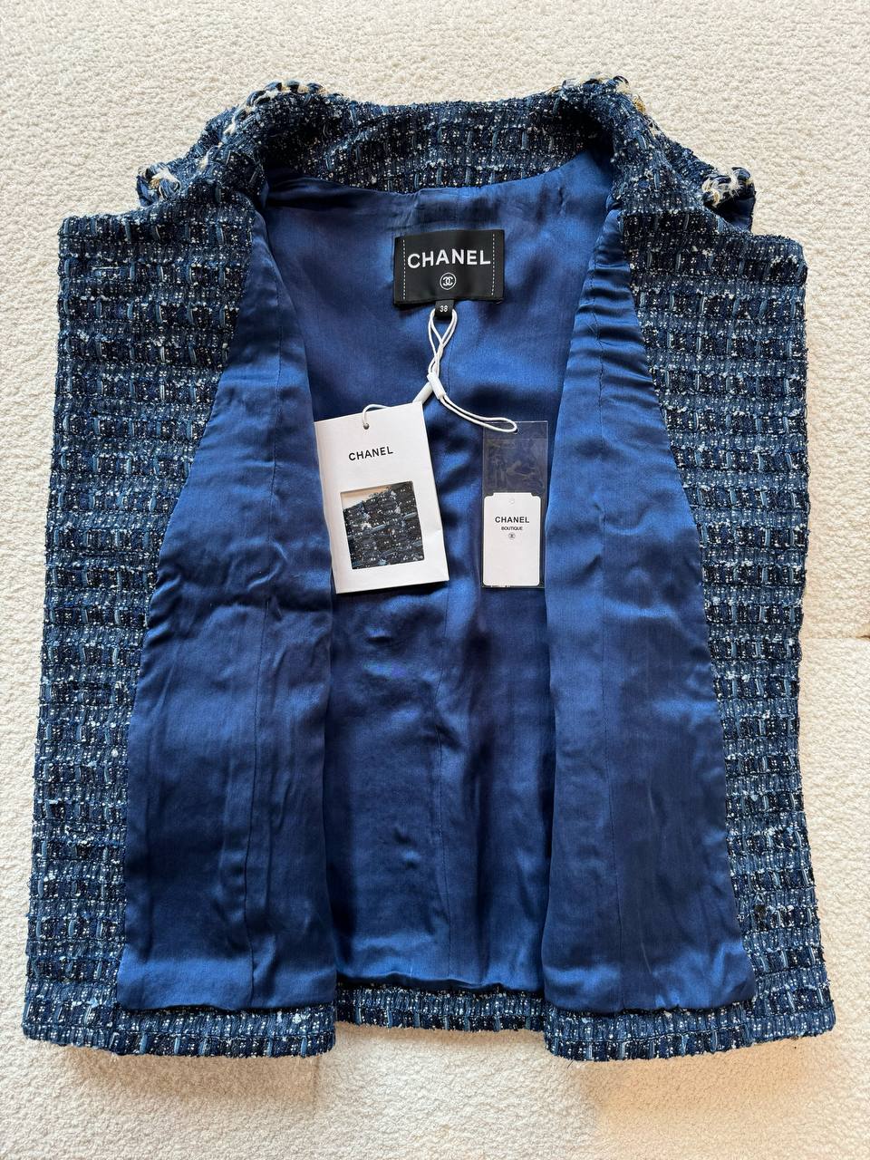 Chanel 25 Fall Linen Lace Vest