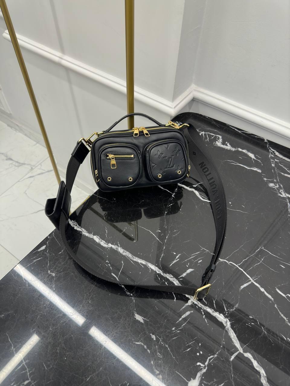 Louis Vuitton Çapraz Utility Deri Çanta - Glimmer of Luxury