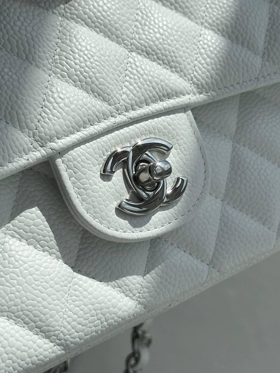 Chanel Klasik Orta Beyaz Havyar - Glimmer of Luxury