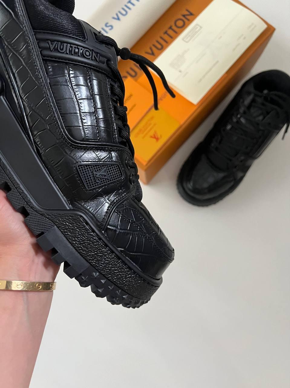 Louis Vuitton 24 Spor Ayakkabı - Glimmer of Luxury