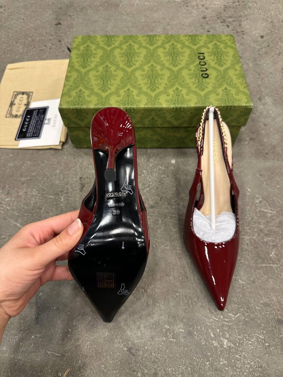 Gucci Signoria Askılı Topuklu Ayakkabı - Glimmer of Luxury