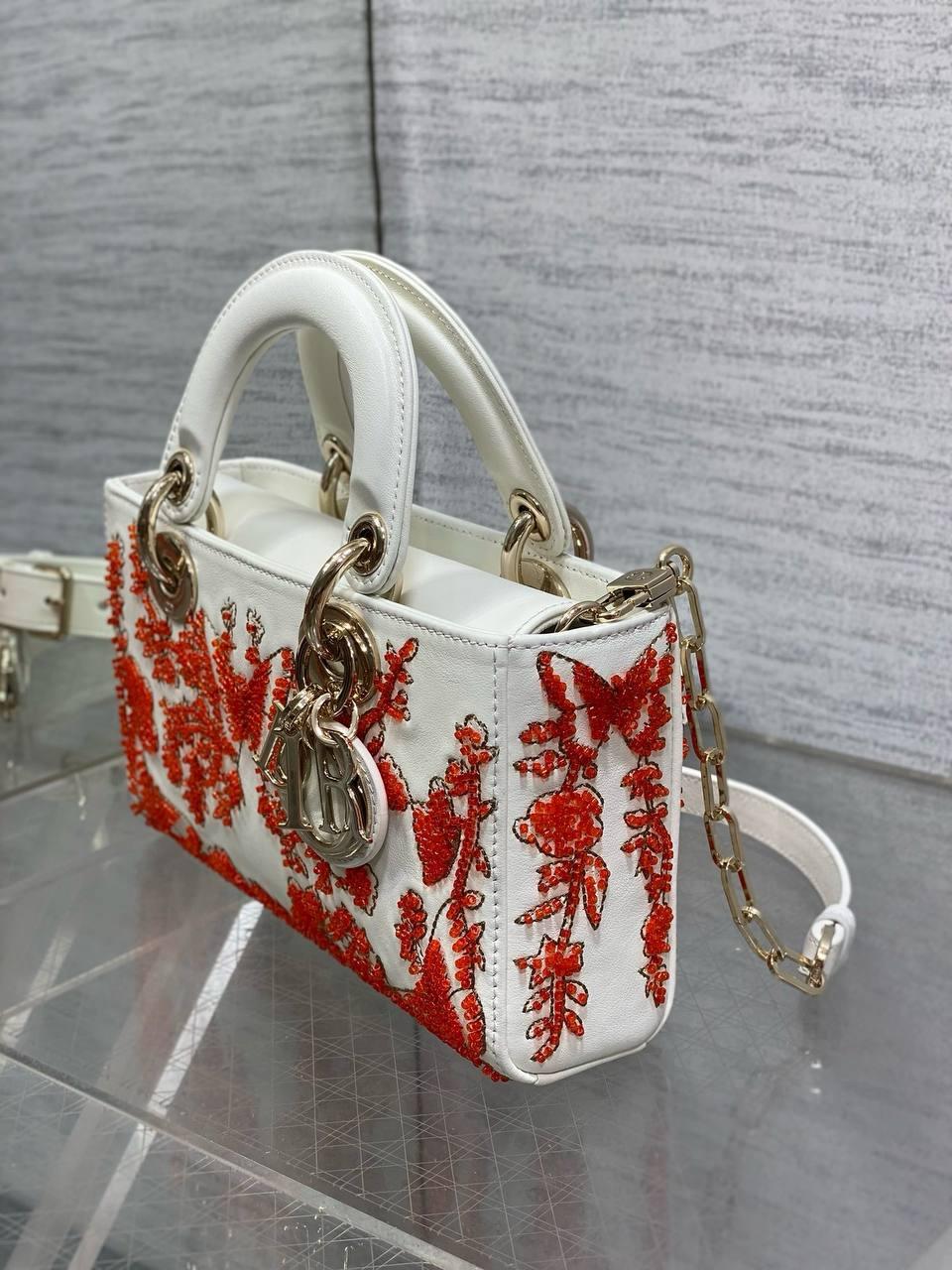 Dior Lady D-Joy Kuzu Derisi Çanta Motif Sınırlı Sayıda Üretim - Glimmer of Luxury