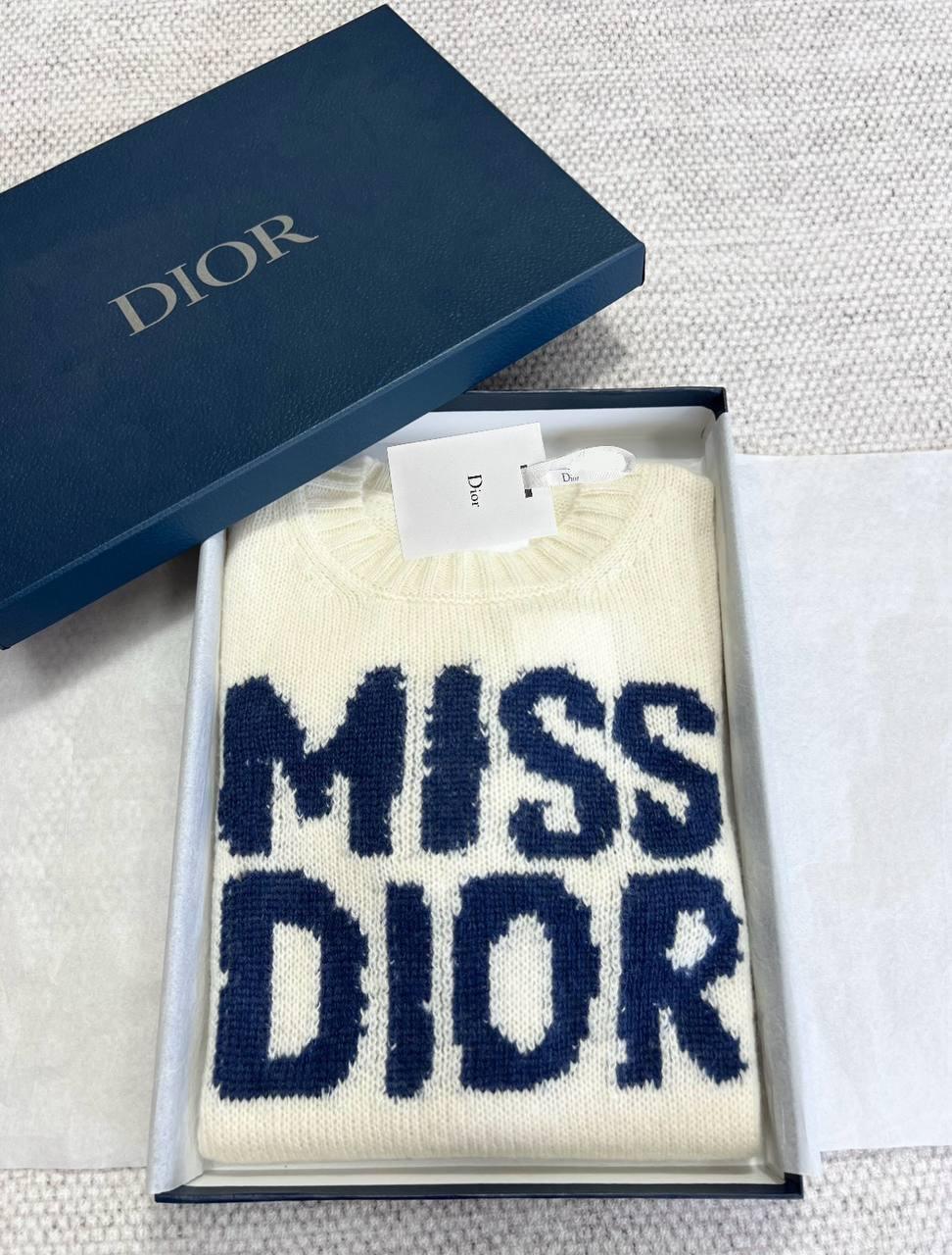 Dior Kazak Blue Miss Dior Graffiti Motifli Ekru Kaşmir ve İpek Örgü - Glimmer of Luxury