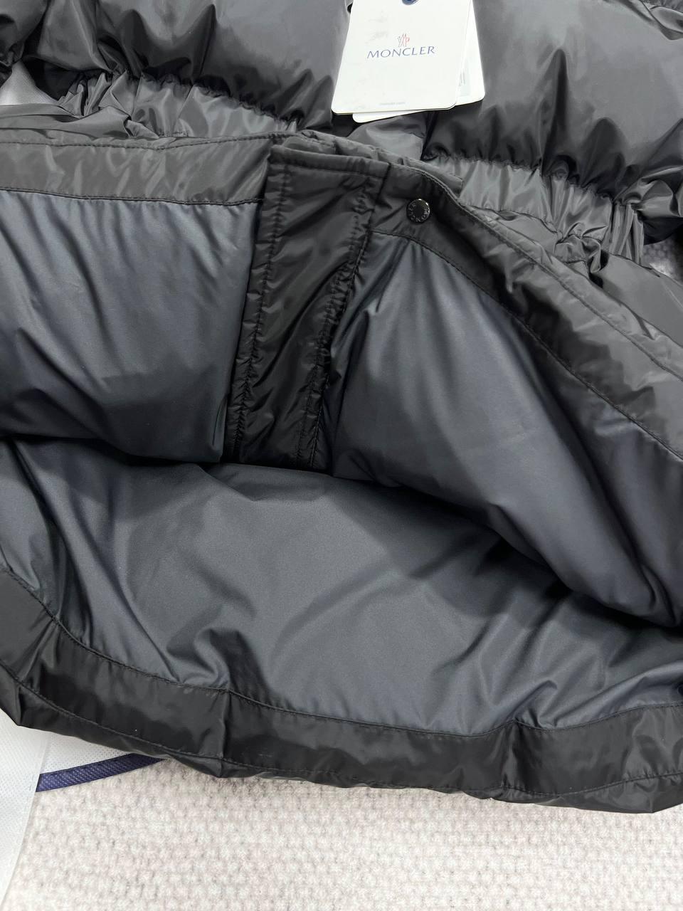 Moncler Cupidone Siyah Kapüşonlu Puff Mont - Glimmer of Luxury