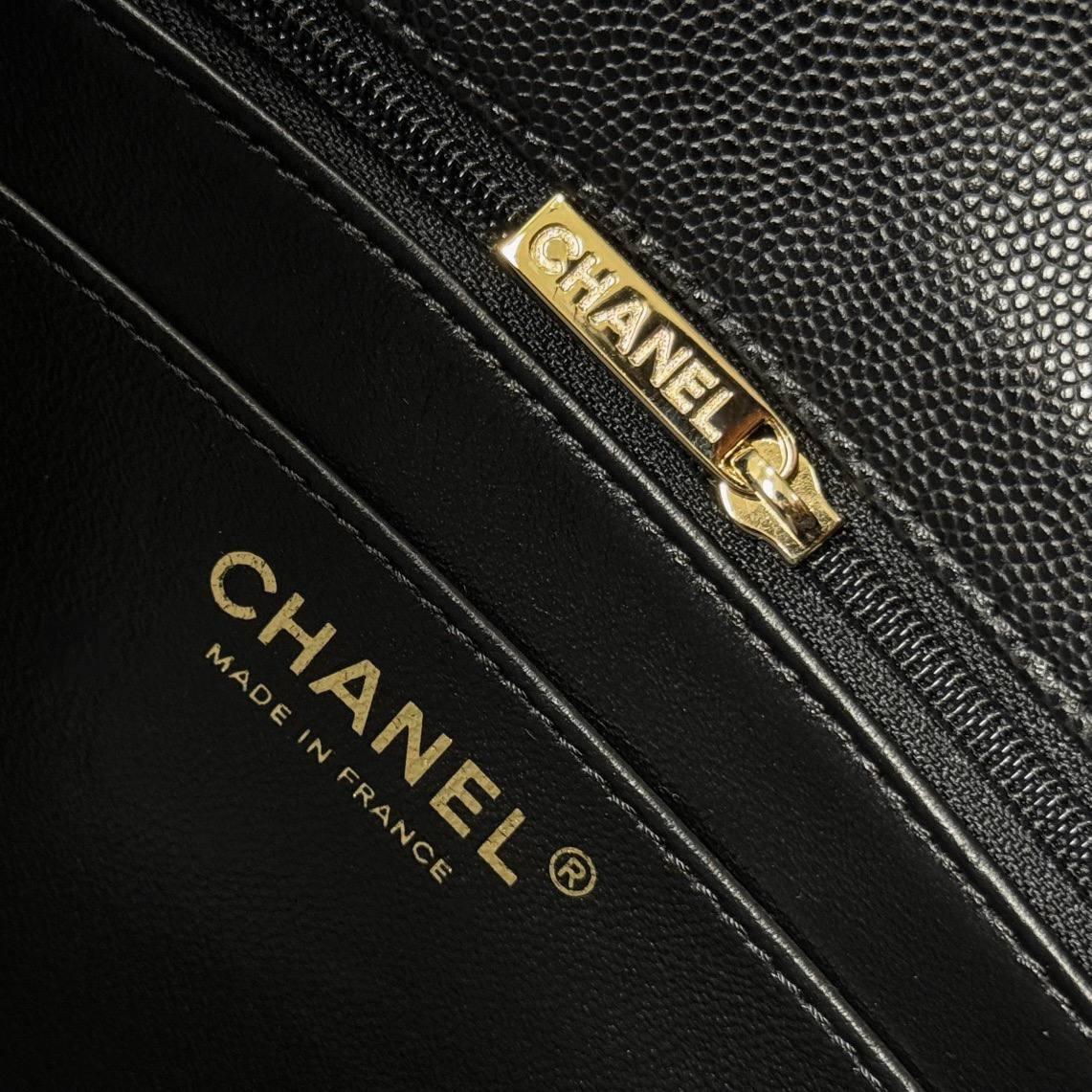 Chanel Retrofit 24P Havyar - Glimmer of Luxury