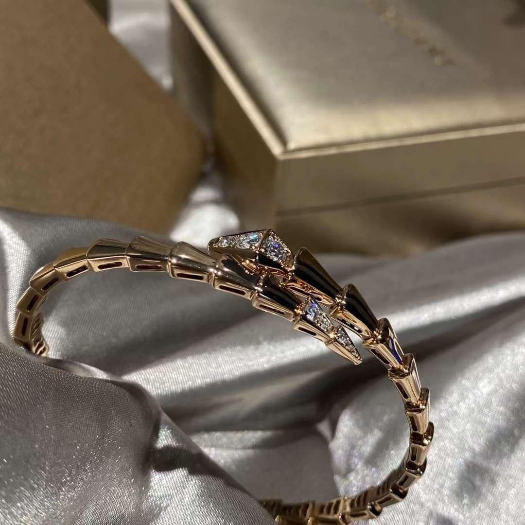 BVLGARI 18 Ayar Altın Pırlanta Bileklik - Glimmer of Luxury