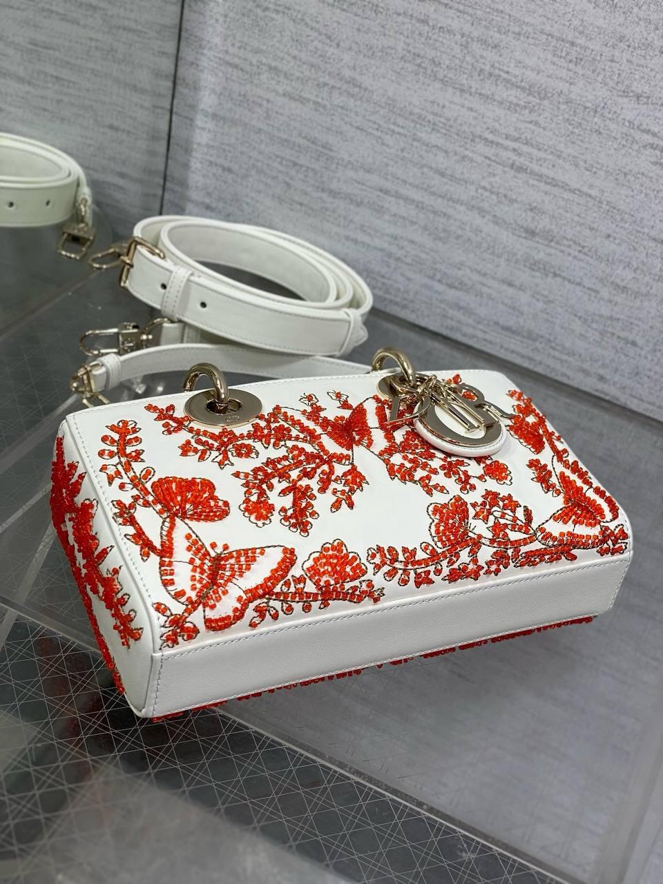 Dior Lady D-Joy Kuzu Derisi Çanta Motif Sınırlı Sayıda Üretim - Glimmer of Luxury