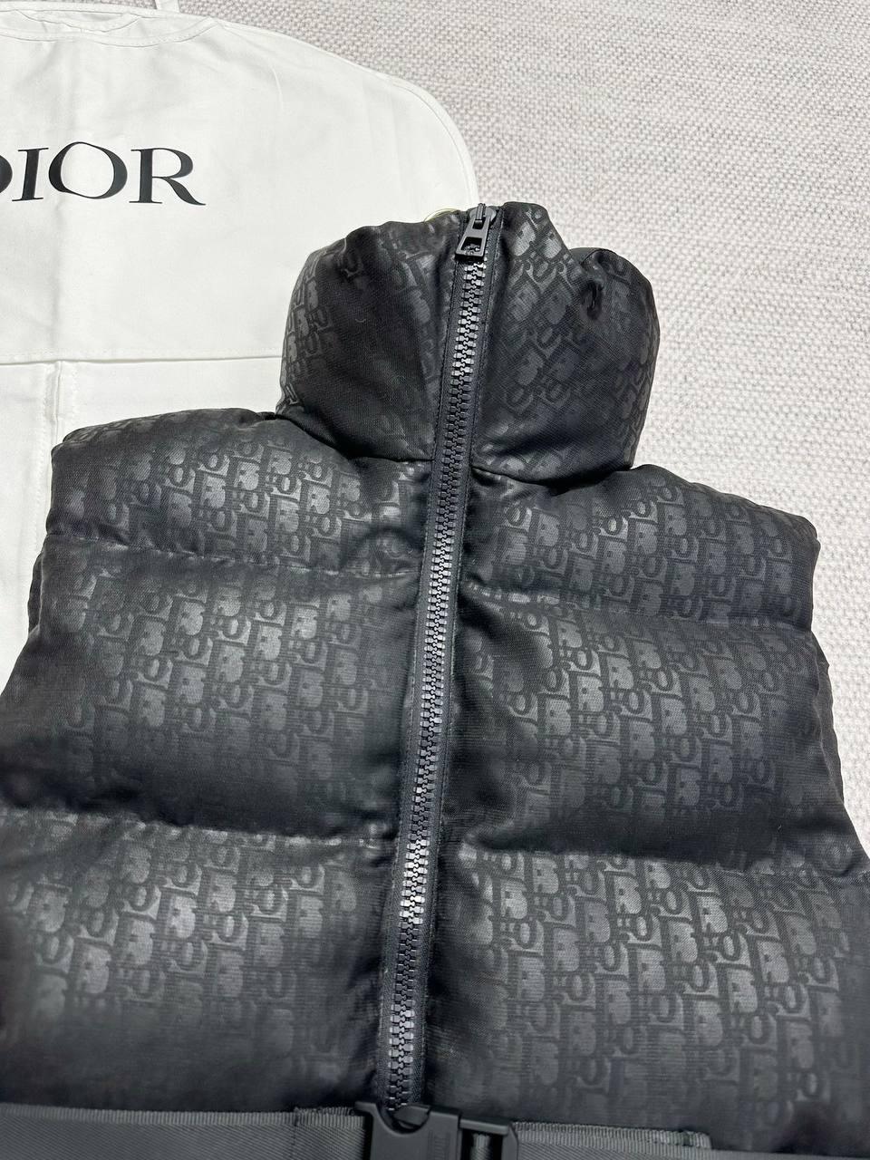 Dior DiorAlps Kuşaklı Şişme Yelek - Glimmer of Luxury