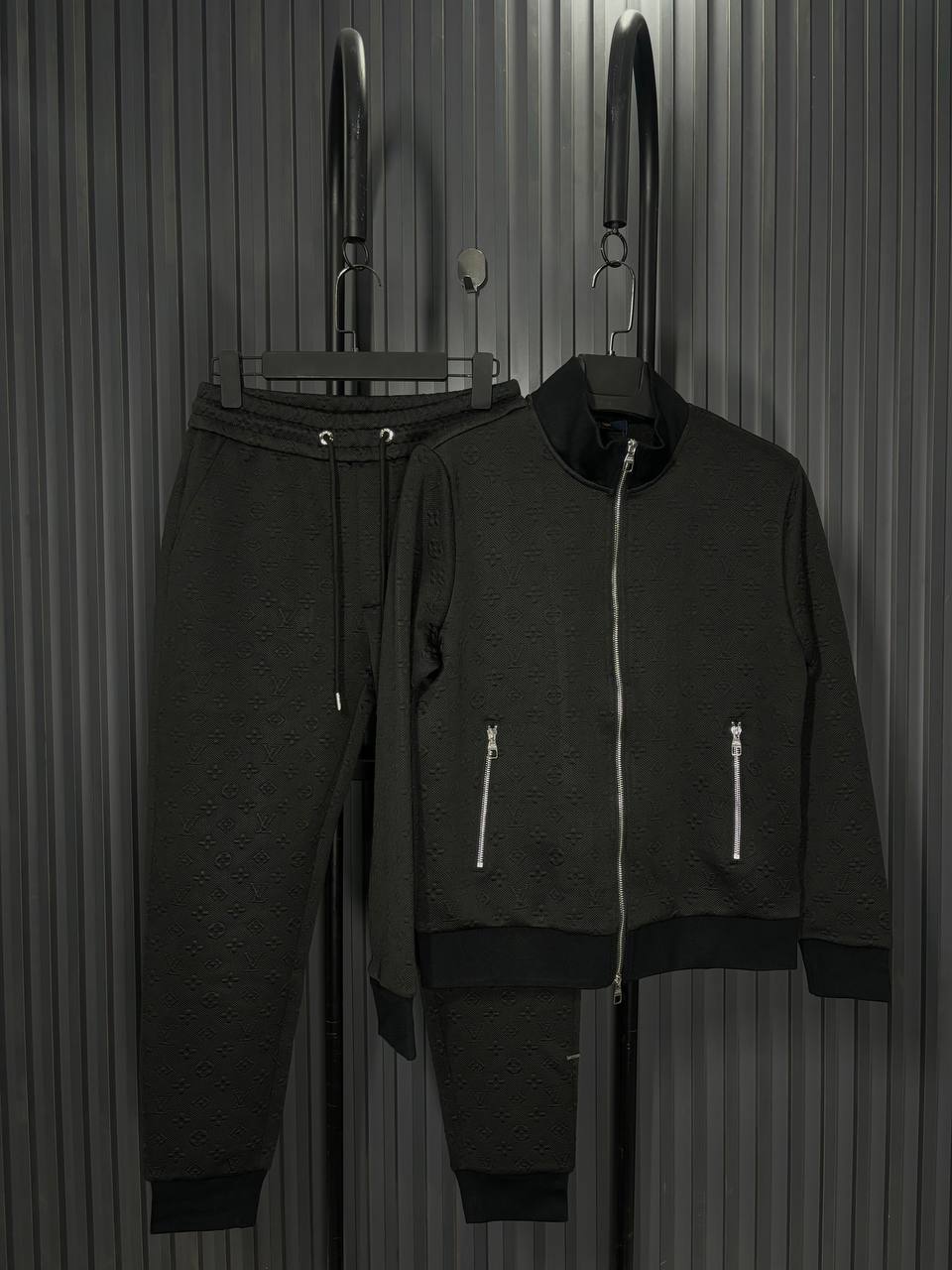 LV S25 Erkek Eşorfman Takımı - Glimmer of Luxury