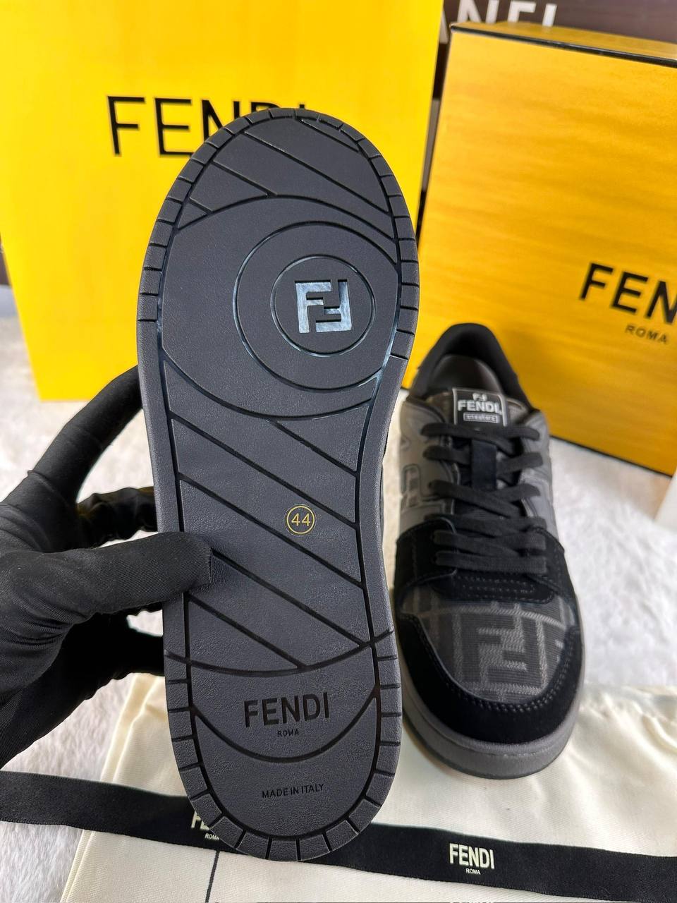 Fendi FF Erkek Match Sneaker - Glimmer of Luxury