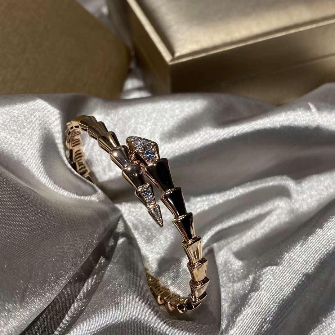 BVLGARI 18 Ayar Altın Pırlanta Bileklik - Glimmer of Luxury