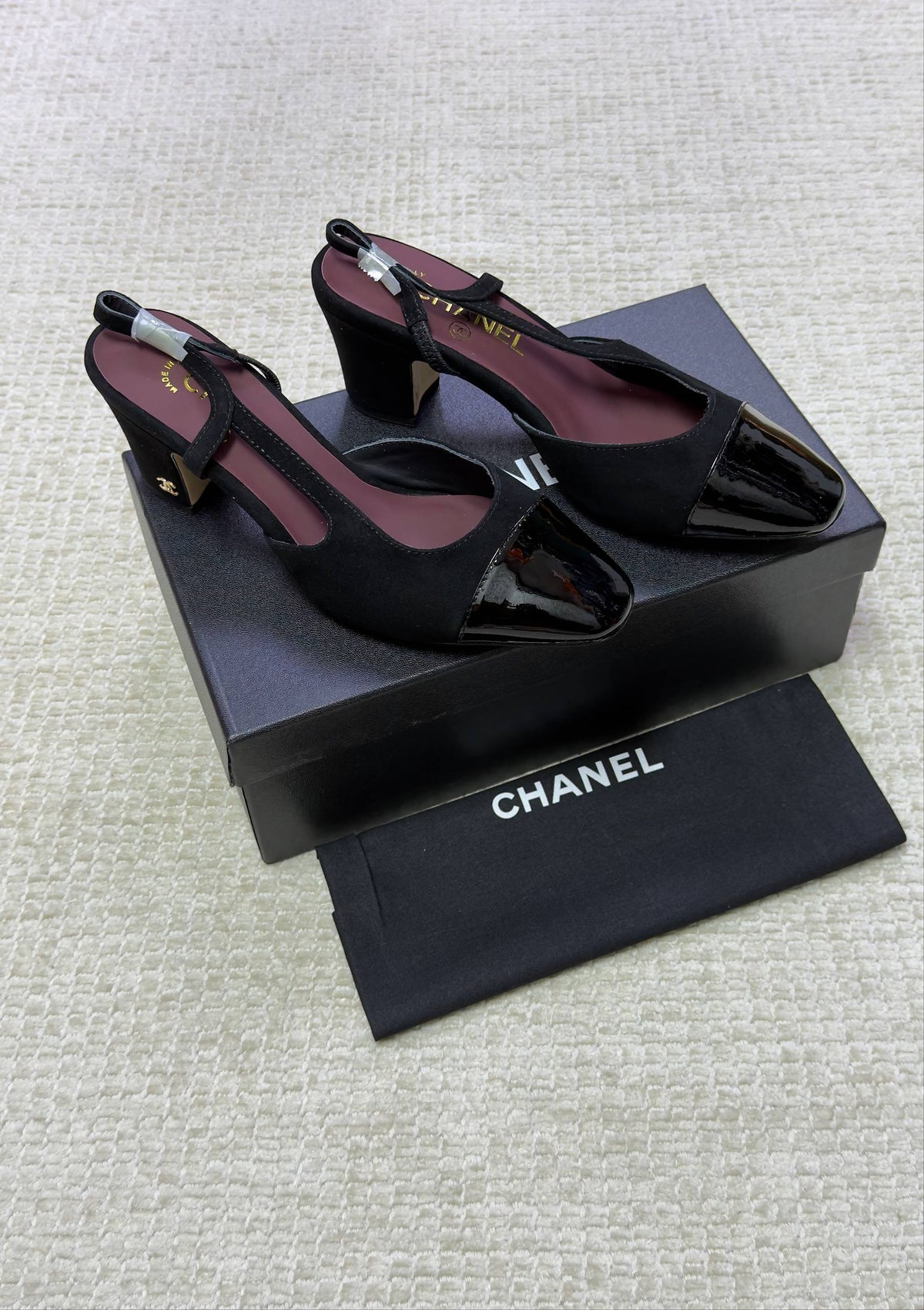 Chanel Patent Leather Closed Toe CC Slingback Shoes 2025