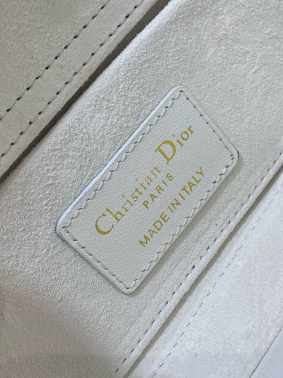 Dior Lady D-Joy Kuzu Derisi Çanta Motif Sınırlı Sayıda Üretim - Glimmer of Luxury