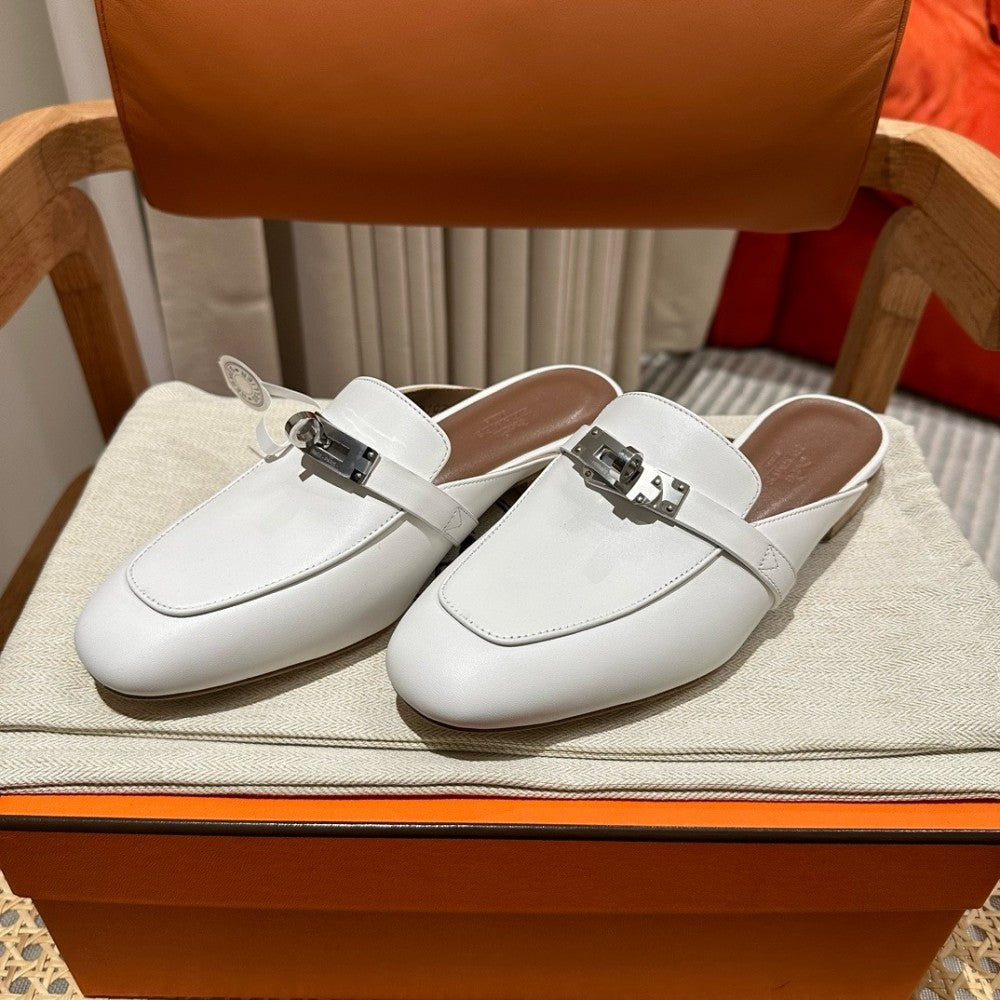 Hermès Oran Sandals Gray Argent